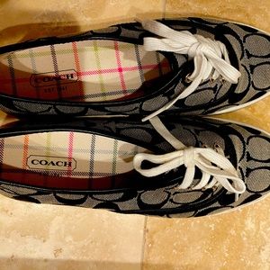 Coach women size 6 shoes
